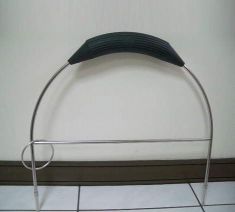 A STAINLESS STEEL BOW-PERCH WITH SOLID RUBBER TOP