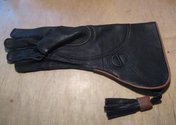 NORWEGIAN 15 INCH FULL CUFF, RIGHT HAND GLOVE