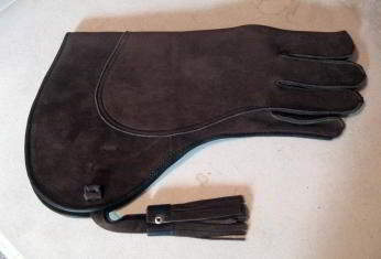 Cowhide short cuff medium weight gauntlet 13 inch long double thickness, right hand glove