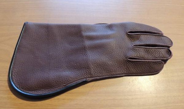 DEER HIDE SHORT CUFF SINGLE THICK GLOVE, RIGHT HAND