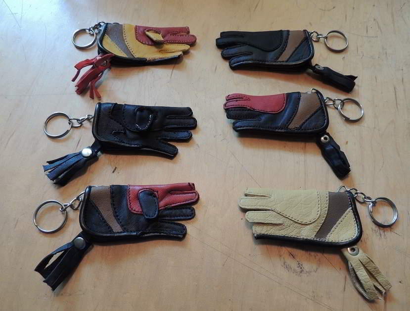 Wholesale St. Louis Cardinals Keychain - Glove