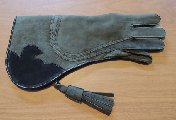 Columbia full cuff olive green right hand with D-ring - three layer glove