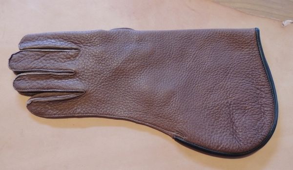 DEER HIDE SHORT CUFF SINGLE THICK GLOVE, LEFT HAND