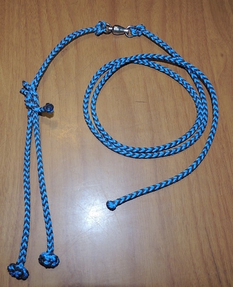 A - EIGHT STRAND SQUARE BRAIDED LEASH SETUP WITH SWIVEL THREE SIZES