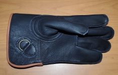 A NEW SHORT CUFF BLACK SINGLE THICK ELK GLOVE 10 INCH LONG