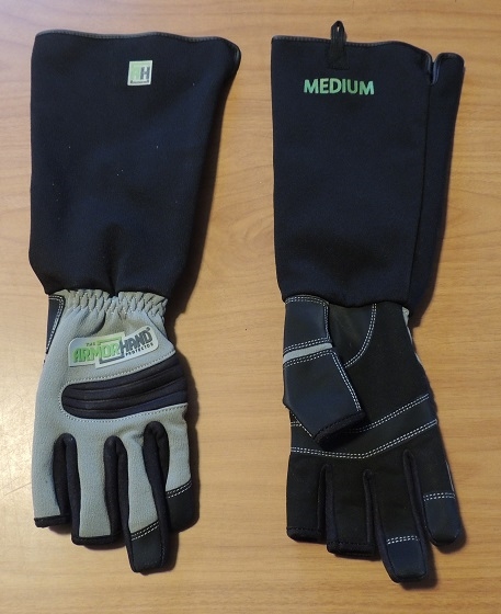 ANIMAL HANDLING GLOVES SYNTHETIC, THREE OPEN FINGER STYLE, GREAT FOR ALL VETERINNARIAN USE