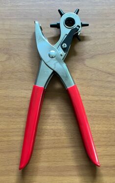 Rotary Leather Punch, Deluxe model . A must have for all Falconers tool boxes.