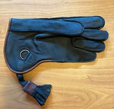 GAME HAWKER SHORT CUFF DOUBLE THICK HAWKING GLOVE 11 INCH LONG BLACK ELK. Excellent glove for smaller falcons up to Male Harris hawk size birds