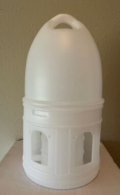 BULLET DRINKER W/ RING PLASTIC (Crown) 1 US gal or 4.2 liter size
