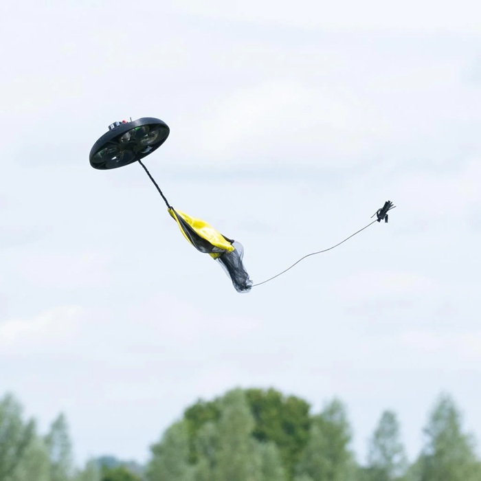 Modern Technologies Applied to Falconry and Reintroduction - Image 3